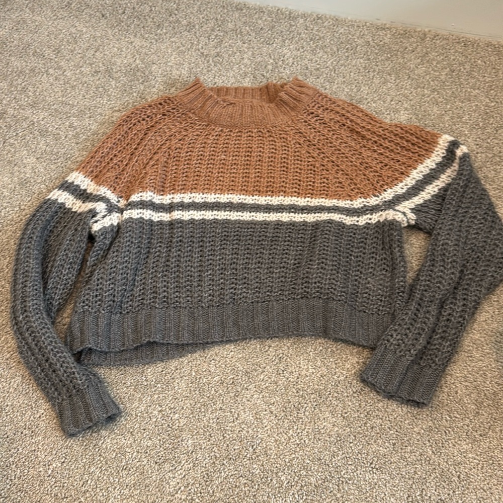 American eagle sweater